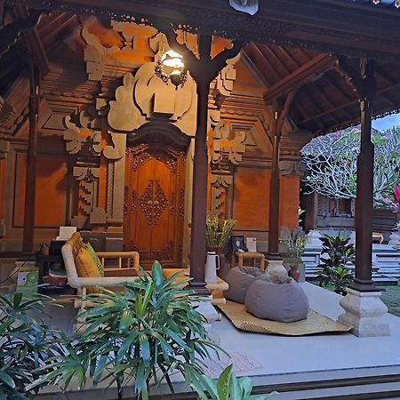 Отель Sahadewa House Убуд Экстерьер фото