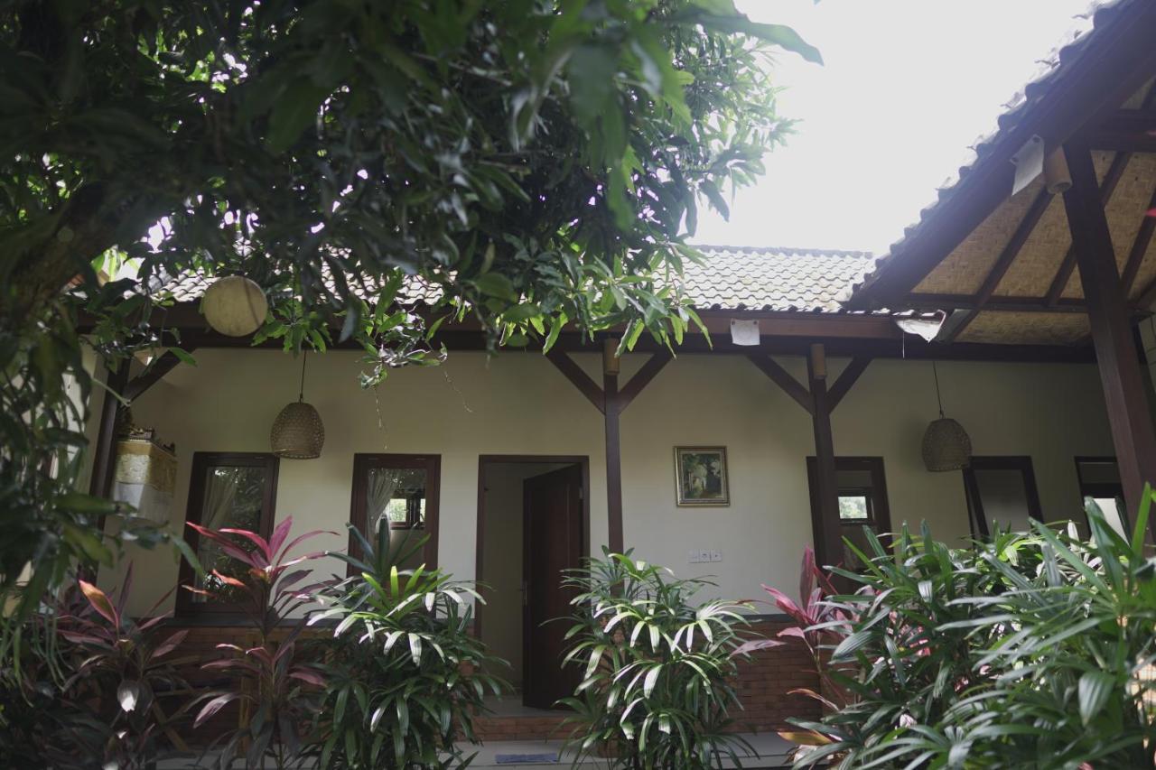 Отель Sahadewa House Убуд Экстерьер фото