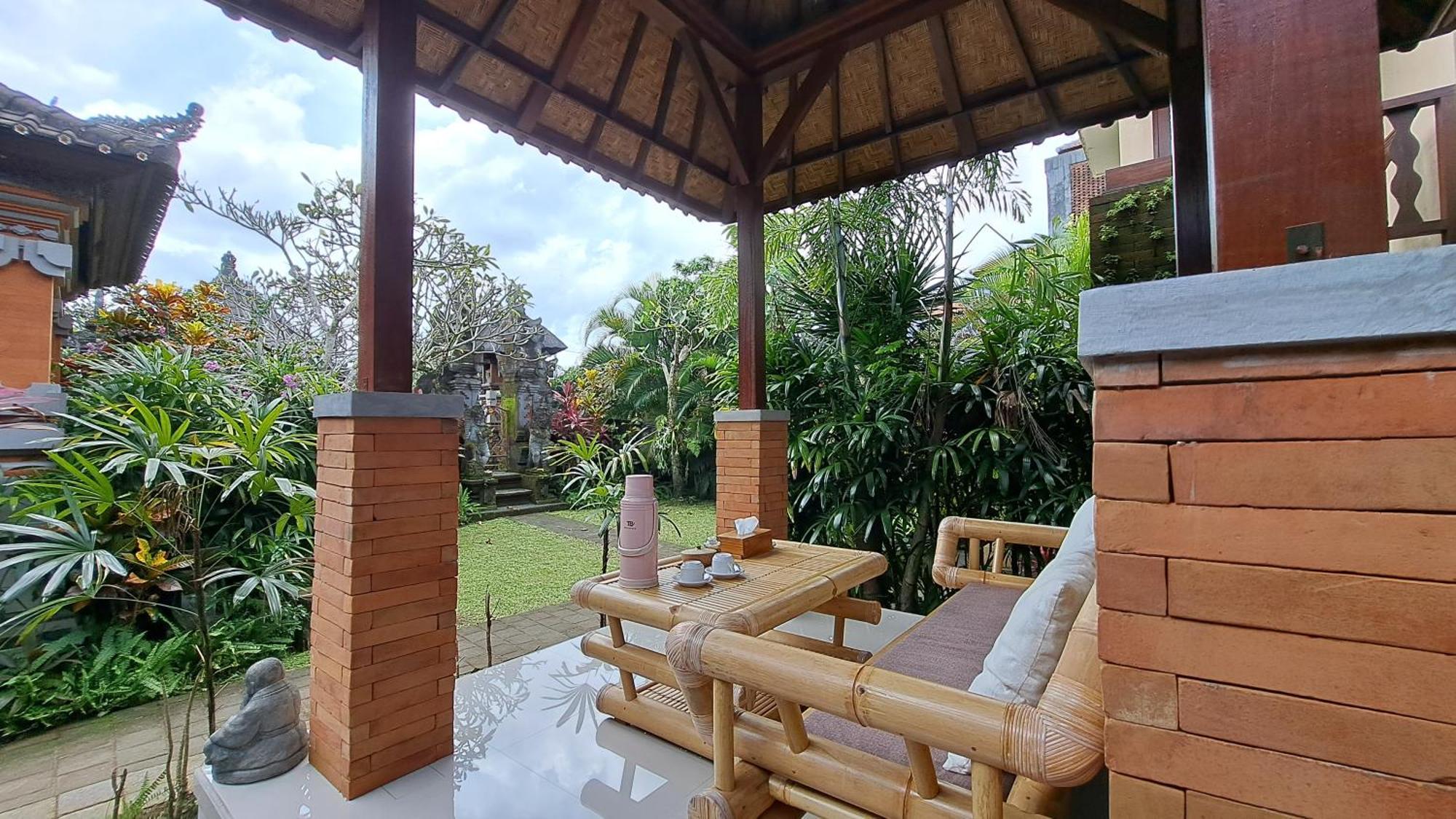 Отель Sahadewa House Убуд Экстерьер фото